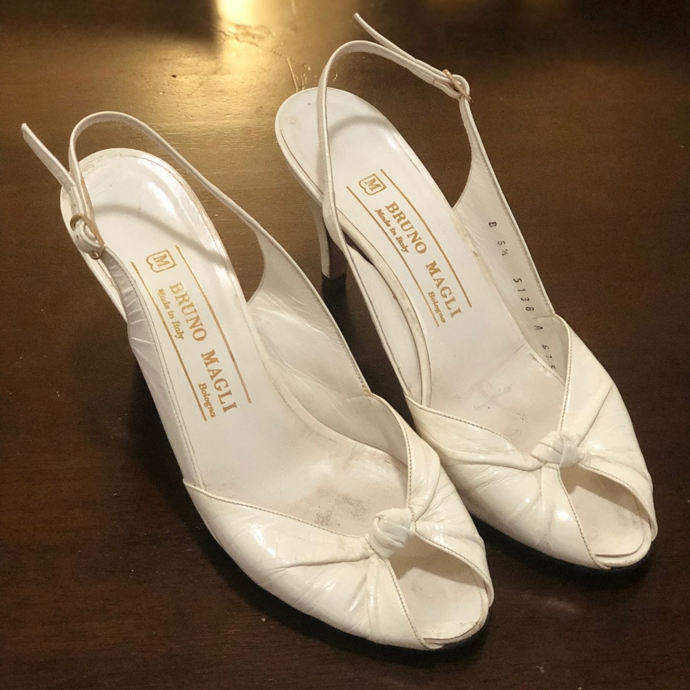 Vintage 1950's kitten heels with peep toe